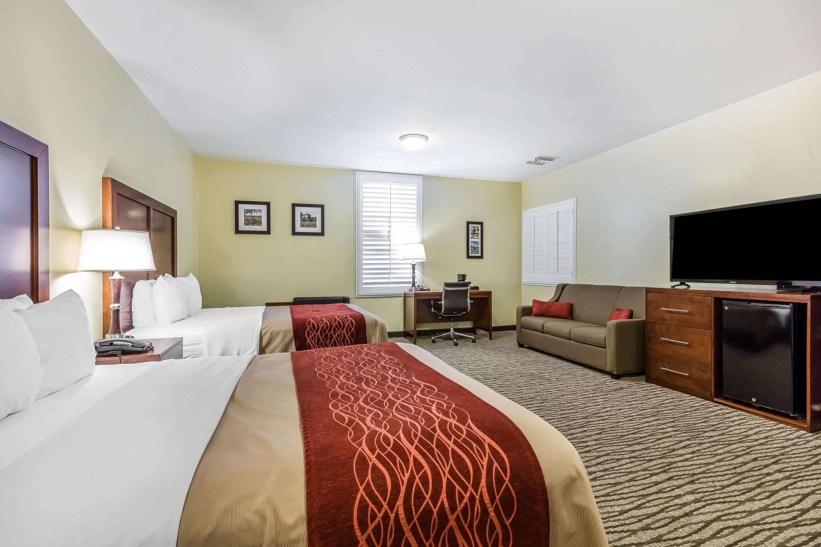 Comfort Inn Pomona Near Fairplex Bagian luar foto