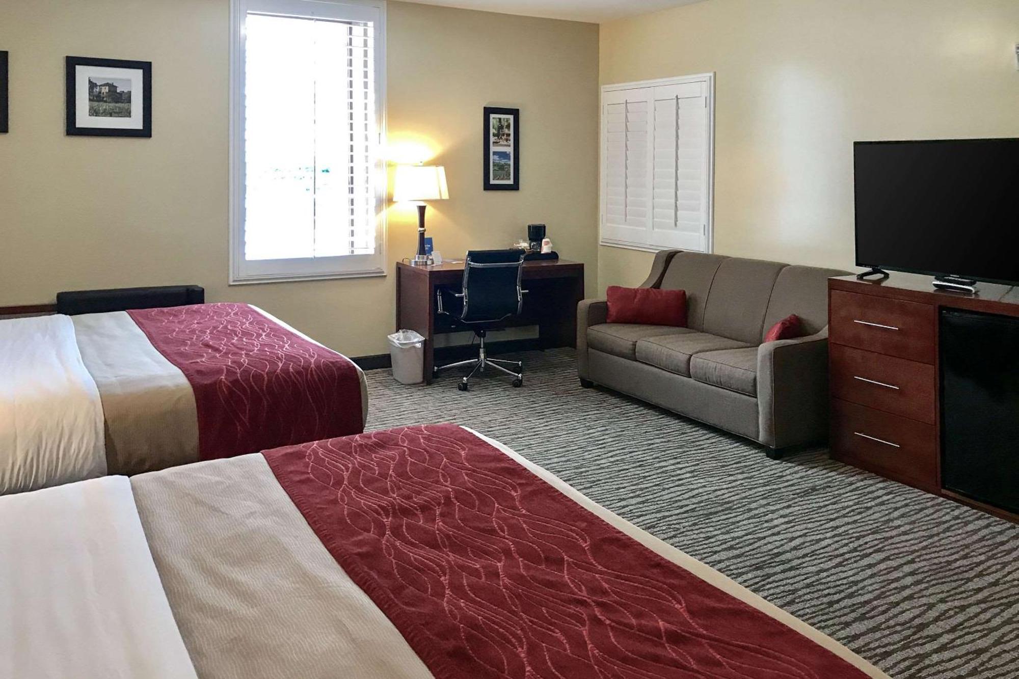 Comfort Inn Pomona Near Fairplex Bagian luar foto