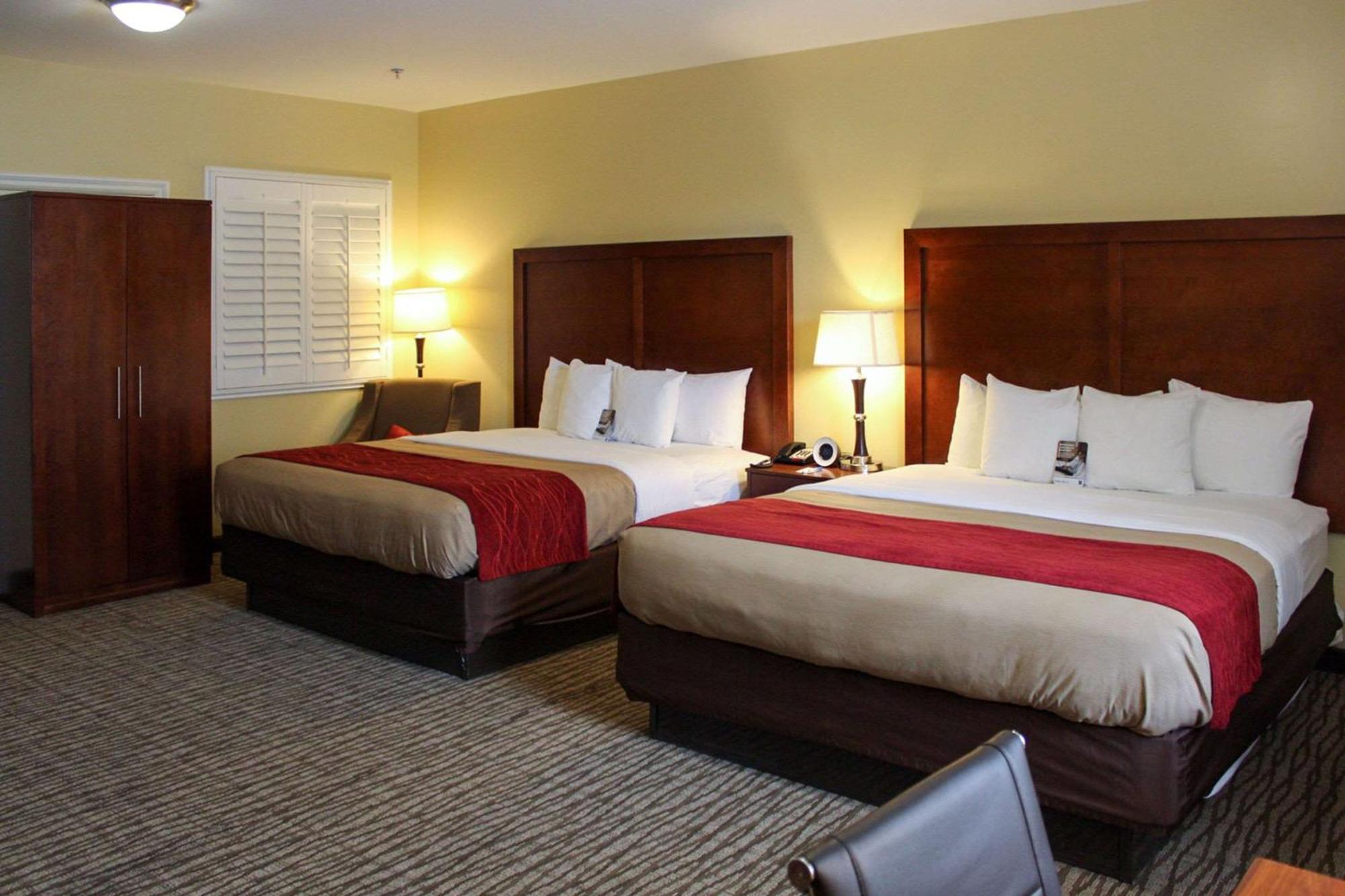 Comfort Inn Pomona Near Fairplex Bagian luar foto