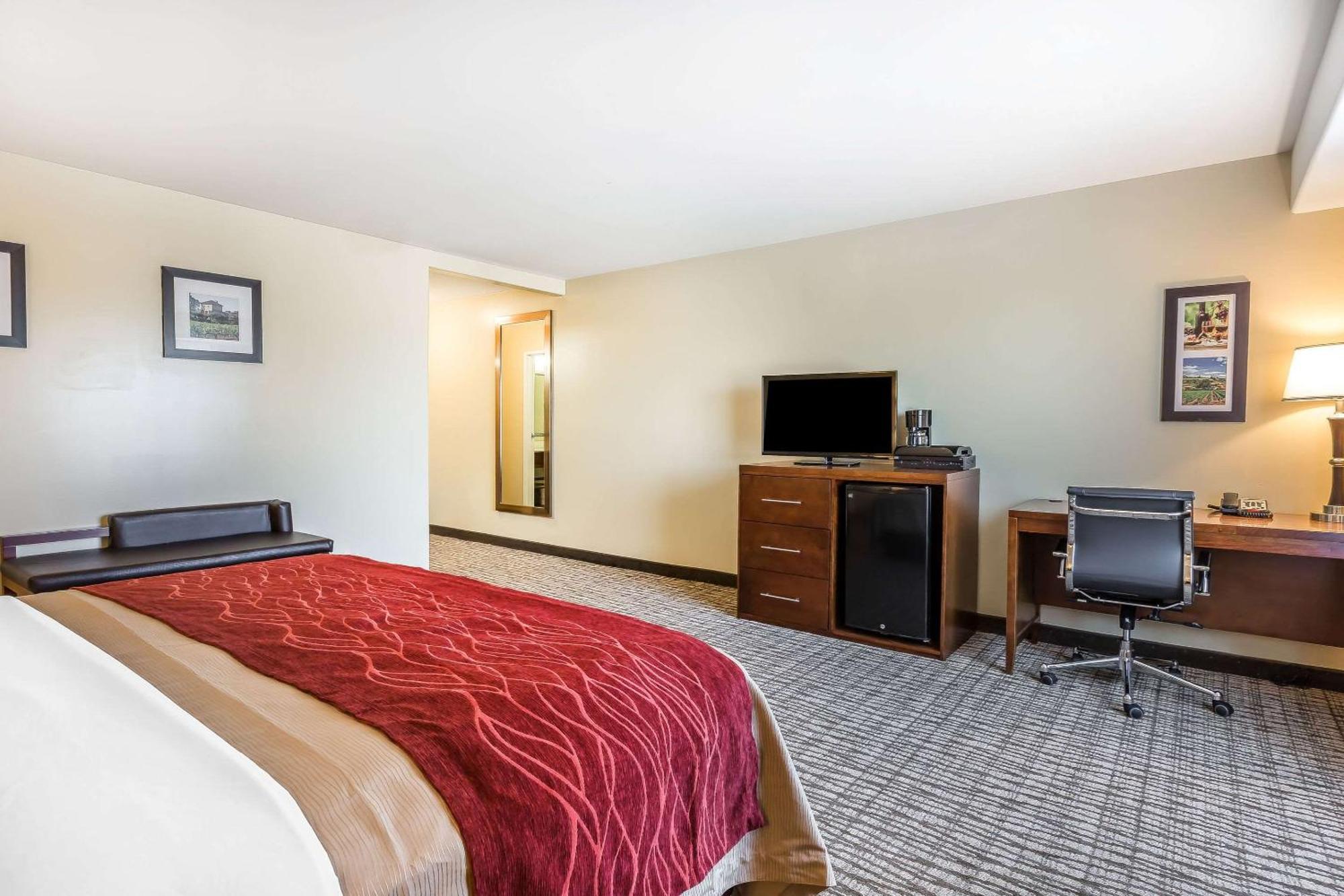 Comfort Inn Pomona Near Fairplex Bagian luar foto