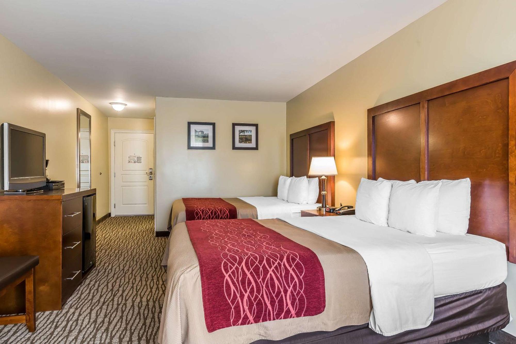 Comfort Inn Pomona Near Fairplex Bagian luar foto